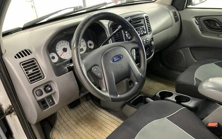 Ford Escape II, 2002 год, 620 000 рублей, 9 фотография