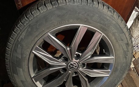 Volkswagen Tiguan II, 2019 год, 3 120 000 рублей, 14 фотография