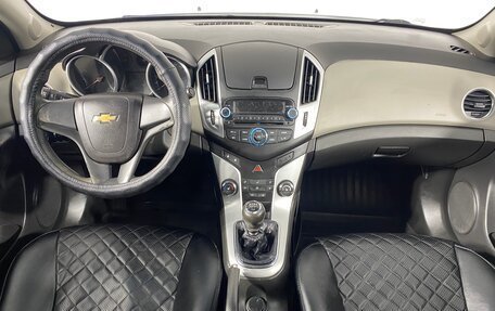 Chevrolet Cruze II, 2013 год, 849 000 рублей, 10 фотография