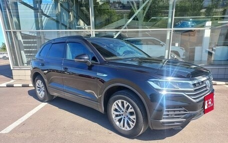 Volkswagen Touareg III, 2018 год, 5 850 000 рублей, 3 фотография