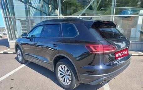 Volkswagen Touareg III, 2018 год, 5 850 000 рублей, 6 фотография