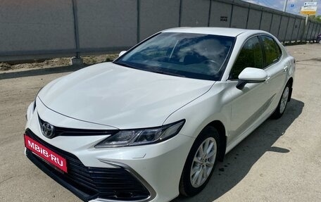 Toyota Camry, 2021 год, 3 970 000 рублей, 3 фотография