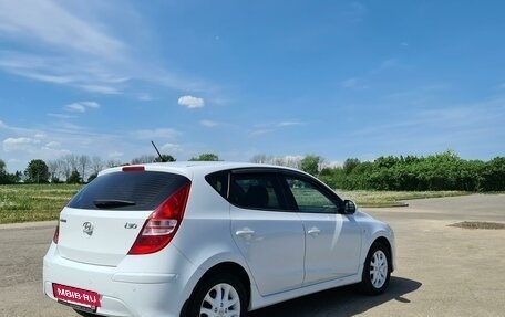 Hyundai i30 I, 2011 год, 970 000 рублей, 4 фотография