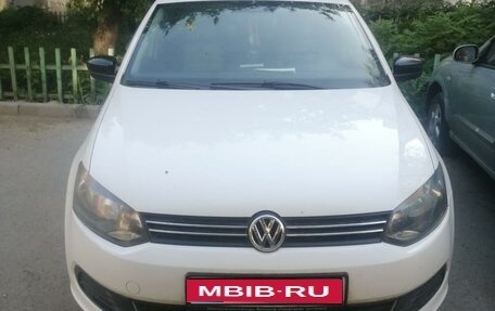 Volkswagen Polo VI (EU Market), 2013 год, 890 000 рублей, 1 фотография