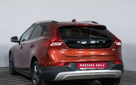 Volvo V40 Cross Country I, 2014 год, 1 470 000 рублей, 7 фотография