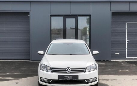 Volkswagen Passat B7, 2013 год, 1 369 000 рублей, 2 фотография