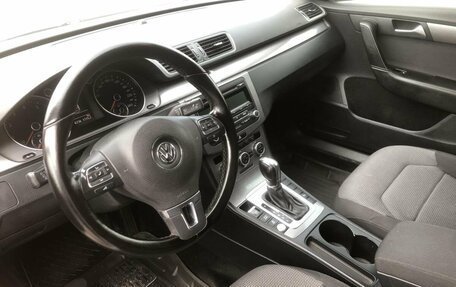 Volkswagen Passat B7, 2013 год, 1 369 000 рублей, 10 фотография