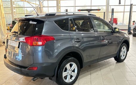 Toyota RAV4, 2014 год, 1 940 000 рублей, 3 фотография