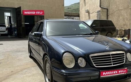 Mercedes-Benz E-Класс, 1999 год, 1 350 000 рублей, 1 фотография