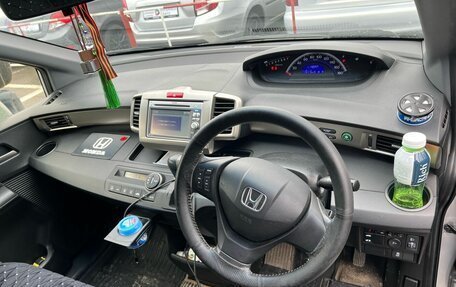 Honda Freed I, 2012 год, 1 200 000 рублей, 4 фотография