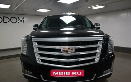 Cadillac Escalade IV, 2020 год, 7 500 000 рублей, 3 фотография