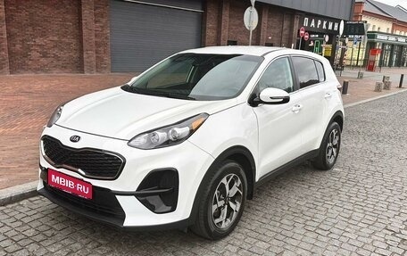 KIA Sportage IV рестайлинг, 2020 год, 2 750 000 рублей, 1 фотография