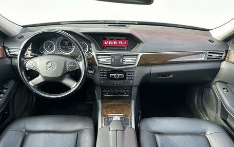 Mercedes-Benz E-Класс, 2012 год, 1 680 000 рублей, 8 фотография