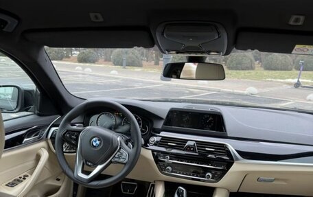BMW 5 серия, 2018 год, 3 200 000 рублей, 12 фотография