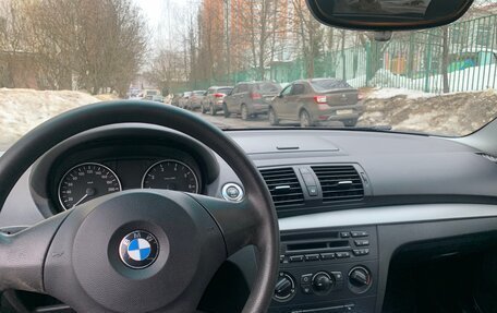 BMW 1 серия, 2010 год, 870 000 рублей, 6 фотография