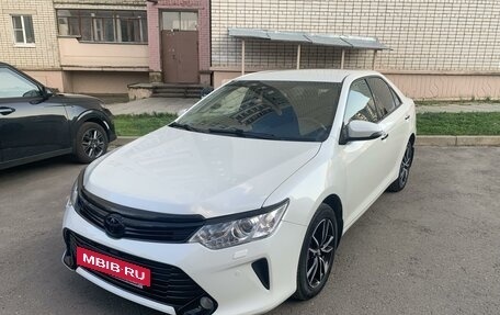 Toyota Camry, 2016 год, 2 900 000 рублей, 2 фотография