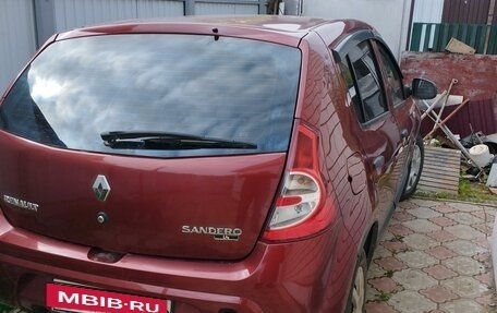 Renault Sandero I, 2010 год, 600 000 рублей, 3 фотография