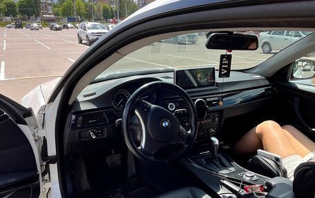 BMW 3 серия, 2011 год, 1 450 000 рублей, 12 фотография