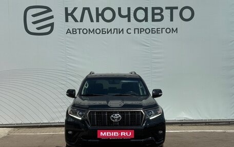 Toyota Land Cruiser Prado 150 рестайлинг 2, 2021 год, 6 295 000 рублей, 2 фотография