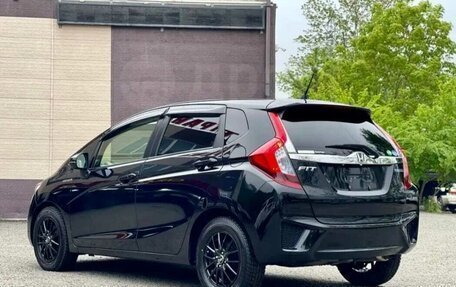 Honda Fit III, 2016 год, 1 300 000 рублей, 12 фотография