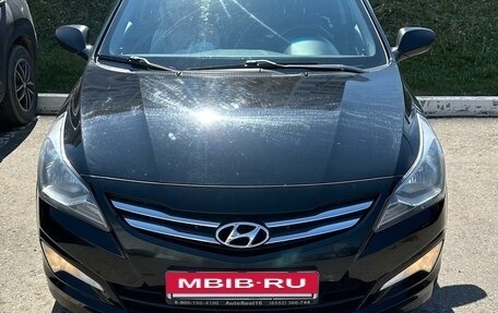 Hyundai Solaris II рестайлинг, 2014 год, 1 300 000 рублей, 2 фотография