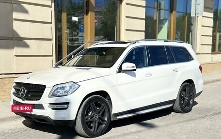 Mercedes-Benz GL-Класс, 2014 год, 2 590 000 рублей, 3 фотография