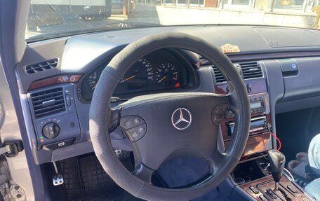 Mercedes-Benz E-Класс, 2000 год, 910 000 рублей, 6 фотография