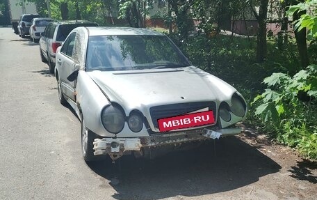 Mercedes-Benz E-Класс, 1995 год, 150 000 рублей, 2 фотография