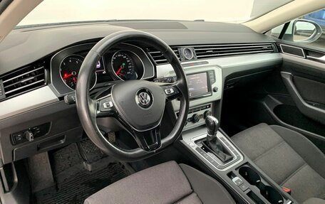 Volkswagen Passat B8 рестайлинг, 2016 год, 1 856 400 рублей, 5 фотография
