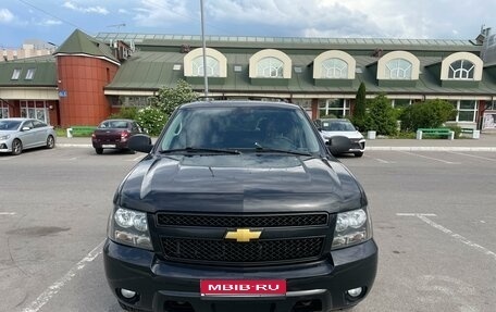 Chevrolet Tahoe III, 2012 год, 2 550 000 рублей, 1 фотография