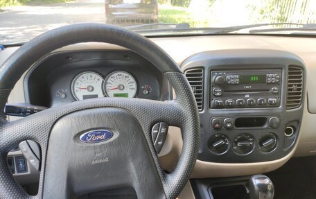 Ford Escape II, 2004 год, 610 000 рублей, 8 фотография