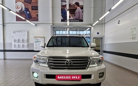 Toyota Land Cruiser 200, 2015 год, 4 149 000 рублей, 2 фотография