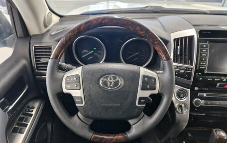 Toyota Land Cruiser 200, 2015 год, 4 149 000 рублей, 12 фотография