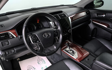 Toyota Camry, 2013 год, 2 249 000 рублей, 9 фотография