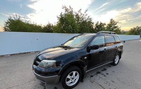 Mitsubishi Outlander III рестайлинг 3, 2003 год, 780 000 рублей, 1 фотография