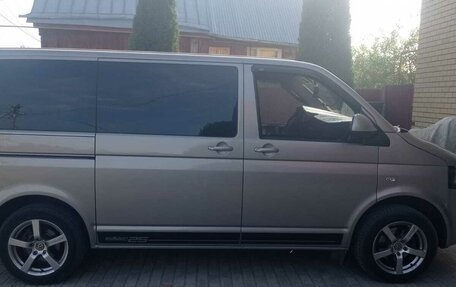 Volkswagen Caravelle T5, 2012 год, 1 470 000 рублей, 5 фотография