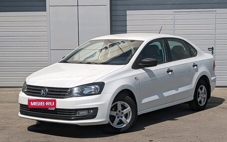 Volkswagen Polo VI (EU Market), 2015 год, 937 000 рублей, 1 фотография