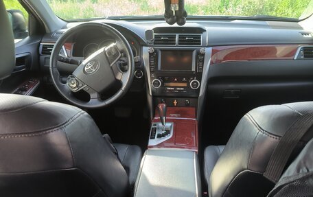 Toyota Camry, 2013 год, 2 050 000 рублей, 10 фотография