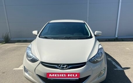 Hyundai Elantra V, 2013 год, 995 000 рублей, 3 фотография