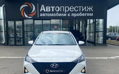 Hyundai Solaris II рестайлинг, 2021 год, 1 730 000 рублей, 6 фотография