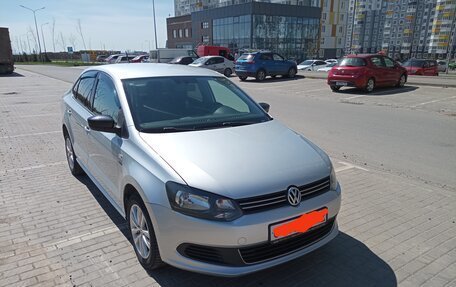 Volkswagen Polo VI (EU Market), 2013 год, 870 000 рублей, 2 фотография