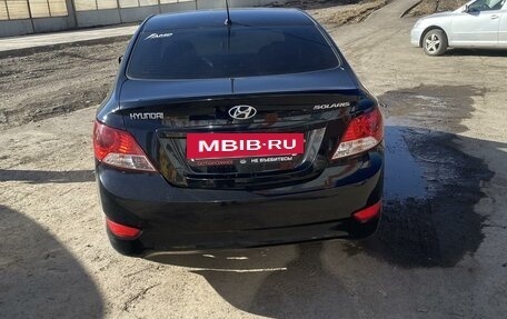 Hyundai Solaris II рестайлинг, 2012 год, 900 000 рублей, 2 фотография