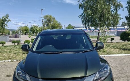 Honda Vezel, 2014 год, 1 700 000 рублей, 2 фотография