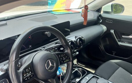 Mercedes-Benz A-Класс, 2019 год, 2 400 000 рублей, 7 фотография