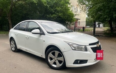 Chevrolet Cruze II, 2010 год, 475 000 рублей, 4 фотография