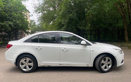 Chevrolet Cruze II, 2010 год, 475 000 рублей, 6 фотография