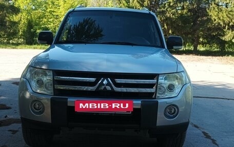 Mitsubishi Pajero IV, 2008 год, 1 690 000 рублей, 2 фотография