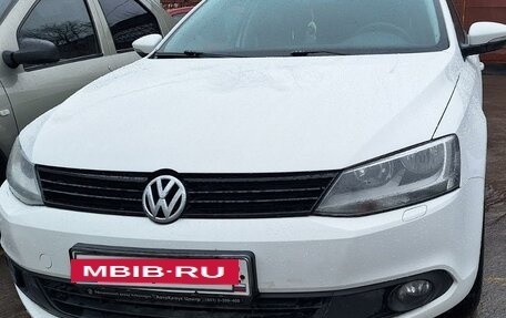 Volkswagen Jetta VI, 2012 год, 1 290 000 рублей, 2 фотография