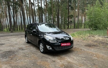 Renault Scenic III, 2009 год, 900 000 рублей, 1 фотография