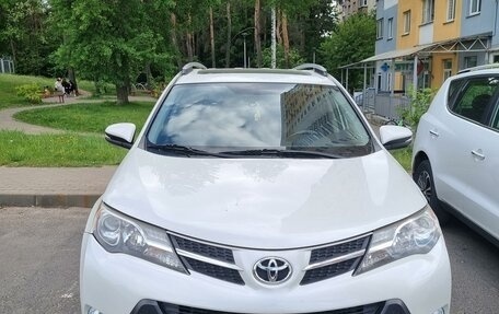 Toyota RAV4, 2015 год, 1 800 000 рублей, 1 фотография